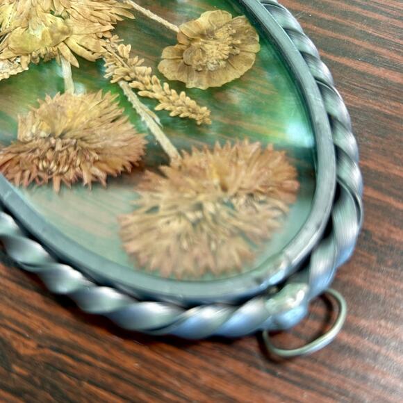 Vintage Lasting Impressions Pressed Flower Oval Glass Suncatcher – 6” x 3.5” - Picture 9 of 14